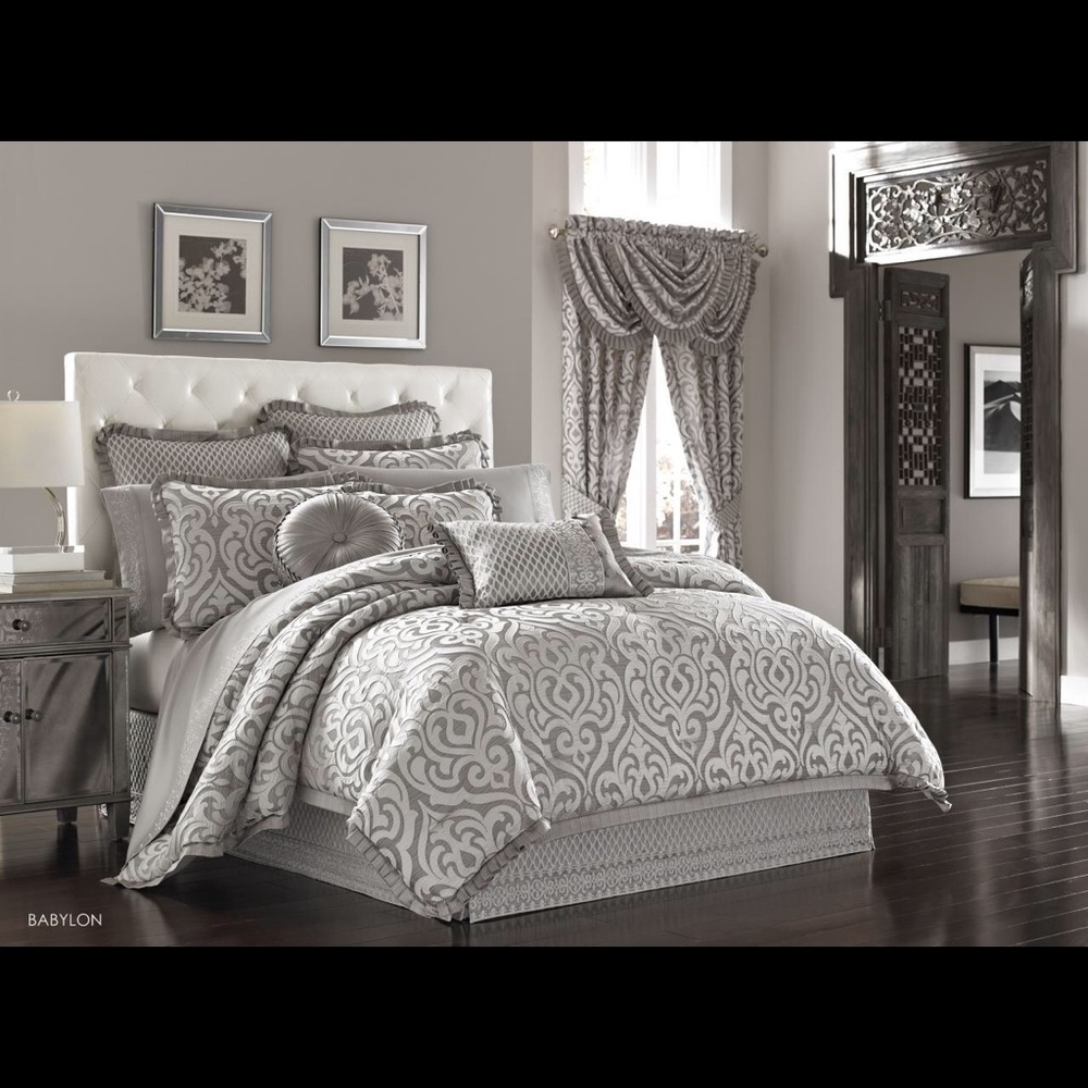 J. Queen Babylon Waterfall Valance
